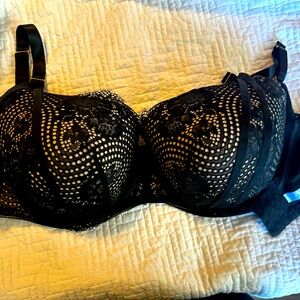 Lot of 3 Cacique bras 42H